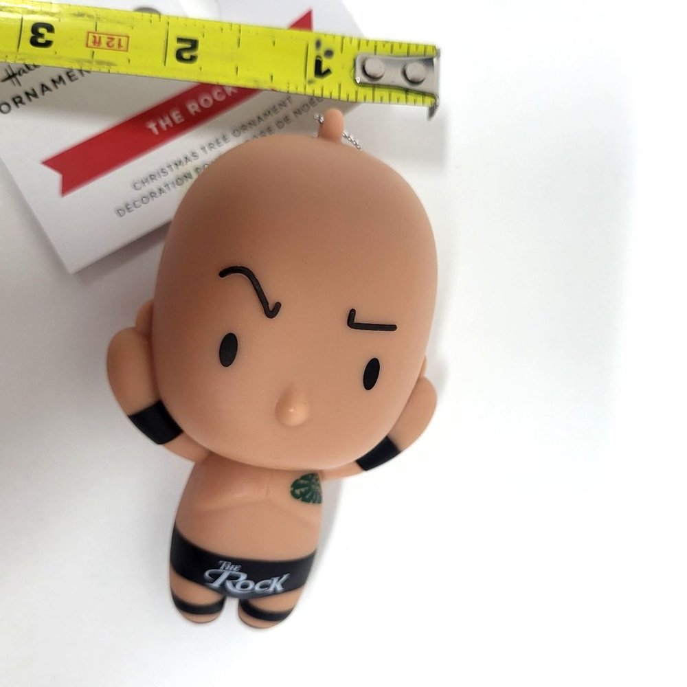 New Hallmark WWE The Rock Dwayne Johnson Wrestler Tree Ornament Gift Collectible - Picture 9 of 9